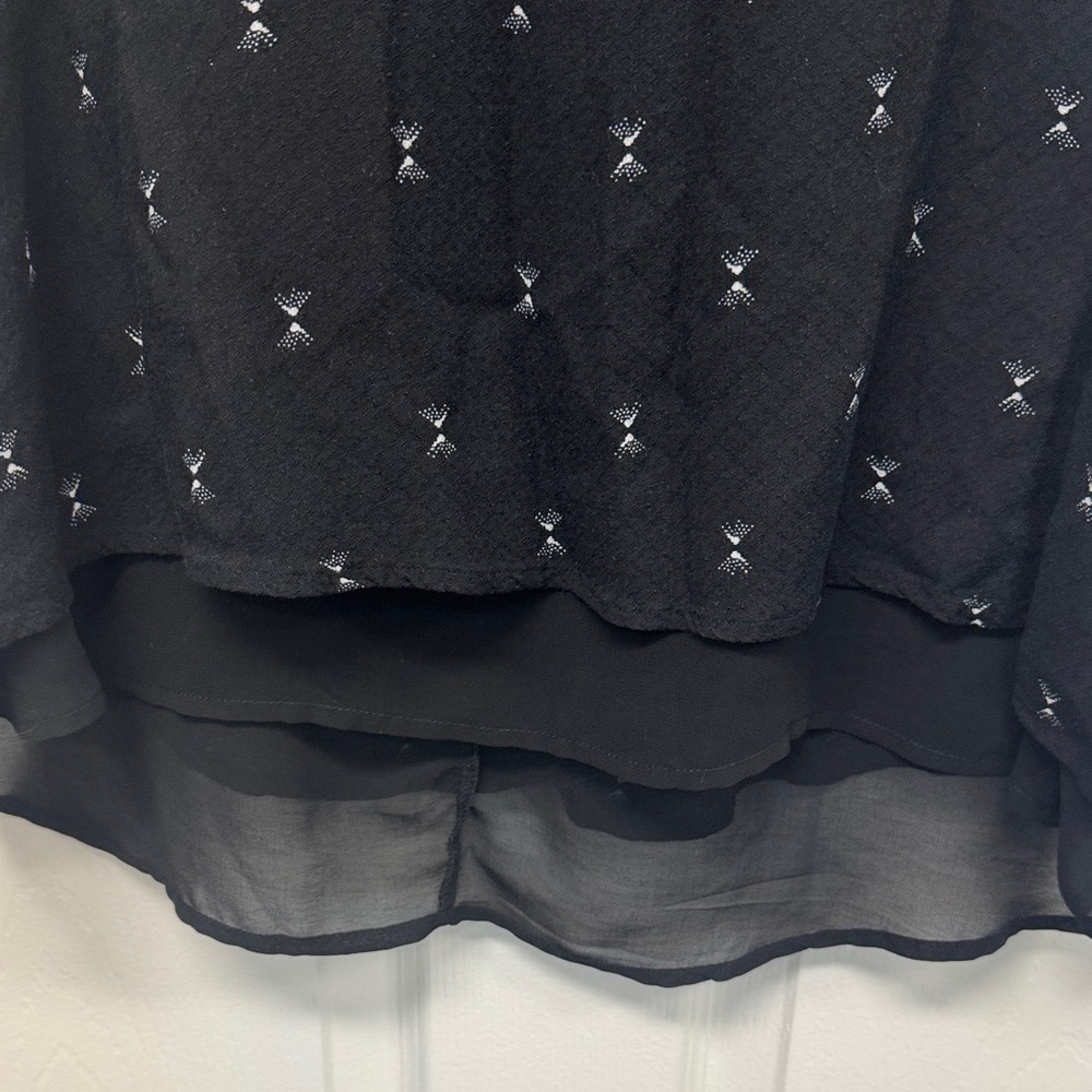 Ava & Viv Black Patterned Sleeveless Top - Picture 5 of 8